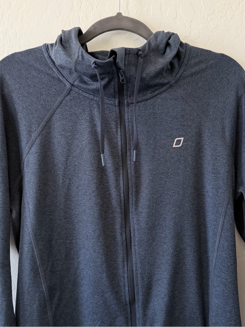 Lorna Jane Ava Active Hooded Zip-Up through - Picture 5 of 10
